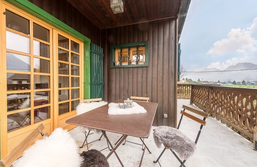 Saint-Jorioz Ski Chalet | Chalet Prairie - Chalet rénové avec Vue Montagne