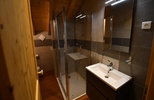 Huez-en-Oisans Ski Chalet | Chalet proche télécabine Alpe d'Huez
