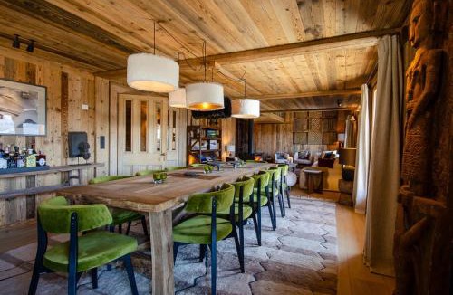Sainte-Foy-Tarentaise Ski Chalet | Chalet Sapins - Full Chalet - Luxury Experience - Elegance & Confort - Private Pool