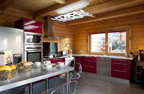 Plangagnant Ski Chalet | Chalet, sauna, terrace, fireplace or stove, parking, tv, ski locker, 270m², La Plagne