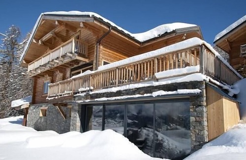 Plangagnant Ski Chalet | Chalet, sauna, terrace, fireplace or stove, parking, tv, ski locker, 270m², La Plagne