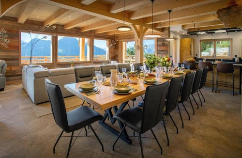 Manigod Ski Chalet | Chalet Serbijanka Alpine Retreat with Hammam Sauna and Jacuzzi for 14 Gueststs
