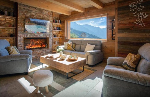 Manigod Ski Chalet | Chalet Serbijanka Alpine Retreat with Hammam Sauna and Jacuzzi for 14 Gueststs
