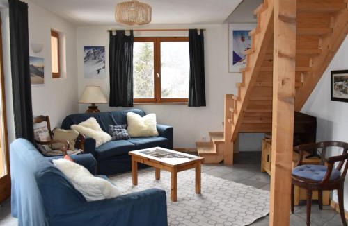 Pralognan-la-Vanoise Ski Chalet | Chalet spacieux près de la forêt avec parking privé - FR-1-464-176