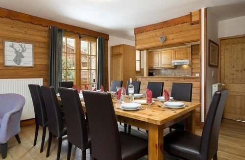 Bergers Ski Chalet | Chalet, terrace, fireplace or stove, parking, tv, 125-135m², Alpe d'Huez