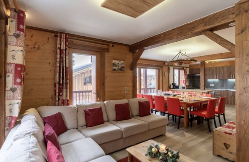 Montchavin Ski Chalet | Chalet Versoye self-catered chalet, ensuite beds, spa, boot warmer. Sleeps 12.