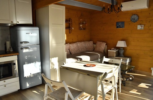 St.-Remy-de-Provence Ski Chalet | Chalet with private spa, garden, all within walking distance.