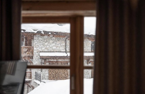 Le Fornet Ski Chalet | Chalet, wifi, view mountain, sauna, terrace, balcony, fireplace or stove, parking, tv, ski locker