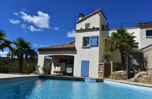 Saint-Rome-de-Tarn Bed & Breakfast | Chambre au calme avec spa privatif gratuit sud aveyron les palmiers des causses