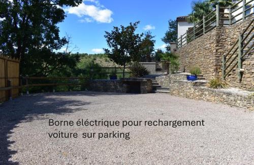 Saint-Rome-de-Tarn Bed & Breakfast | Chambre au calme avec spa privatif gratuit sud aveyron les palmiers des causses
