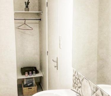 La Canourgue Bed & Breakfast | Chambre avec entrée indépendante à La Canourgue