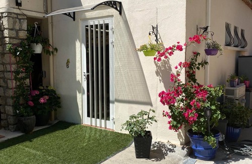 Draguignan Bed & Breakfast | Chambre Avec Jacuzzi