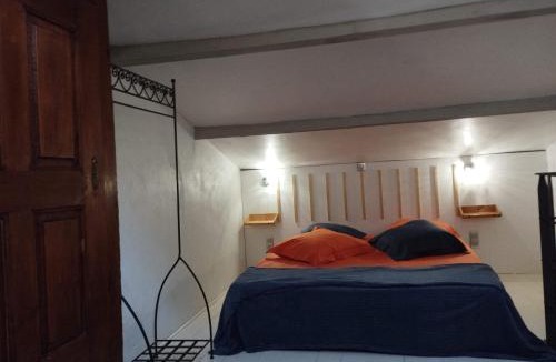 Rustrel Bed & Breakfast | Chambre d’hôtes l’Orange Bleue