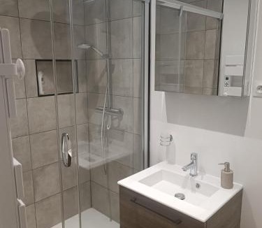 Rocbaron House | Chambre indépendante avec kitchenette extérieure