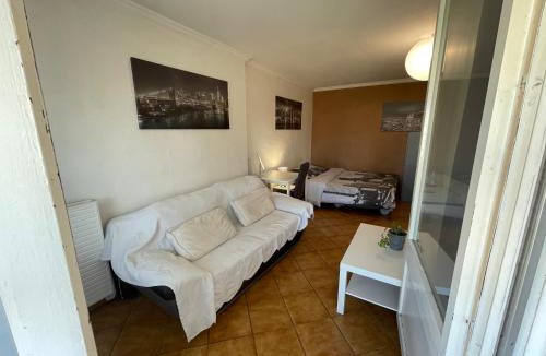 Vaulx-en-Velin Apartment | Chambre Privée en colocation dans un appartement Vaulx en Velin Centre