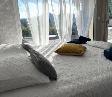 Forcalquier Bed & Breakfast | Chambre privée en Provence