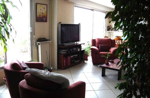 Quartier de la Chapelle Bed & Breakfast | chambre(s) d'hôtes Paris, quiet comfort. near metro, parking, terrace, wi fi