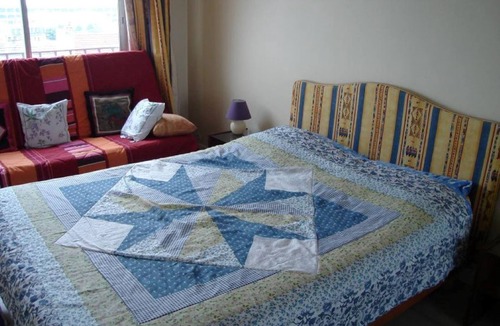 Quartier de la Chapelle Bed & Breakfast | chambre(s) d'hôtes Paris, quiet comfort. near metro, parking, terrace, wi fi