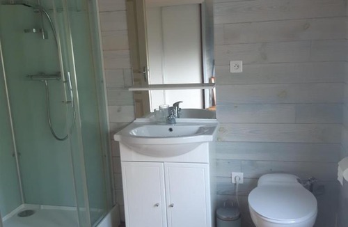 Sare Bed & Breakfast | chambre spacieuse et lumineuse avec vue sur les montagnes