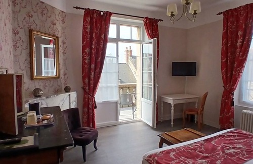 Saint-Vaast-la-Hougue Hotel | Chambres d’hotes La Granitière