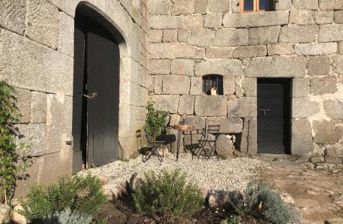Venteuges Bed & Breakfast | Chambres et Tables d'hôtes - Les Ateliers de Pontajou - Pèlerin navette gratuite à Saugues