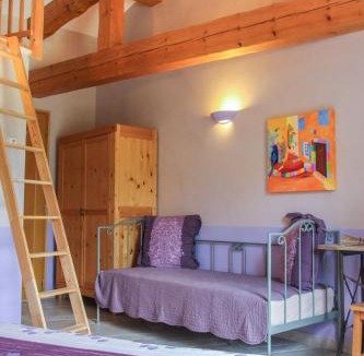 Callian House | Chambres privatisées avec cuisine d’été