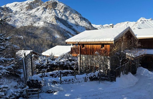 Saint-Marcel Ski Chalet | Charming chalet for 8 with parking, fireplace and terrace - Saint-Martin-de-Belleville