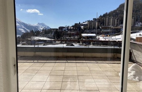 Orcieres-Merlette Apartment | Charmant 2 pièces cabine avec véranda, terrasse exposée sud, proche des pistes et commerces, WiFi inclus - FR-1-262-76