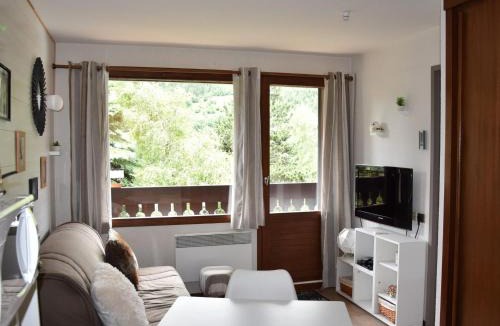 Pralognan-la-Vanoise Apartment | Charmant 2 pièces, balcon sud, piscine chauffée - FR-1-464-9