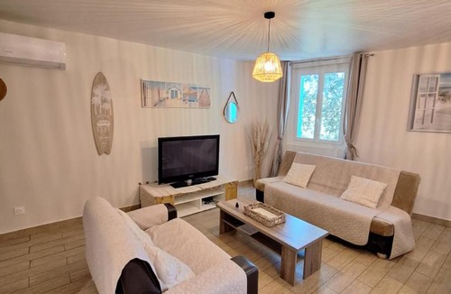 Le Chateau Apartment | Charmant Appartement paisible à 5 mn en voiture de la plage