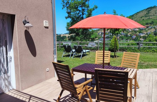Marcillac-Vallon Apartment | Charmant appartement de 30 m² avec terrasse au cœur de Marcillac-Vallon