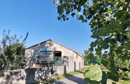 Saint-Romain-Lachalm House | Charmant gîte à Saint-Romain-Lachalm avec terrasse et proximité Dunières - FR-1-582-264