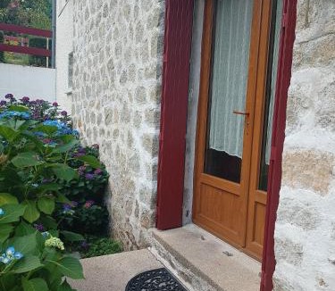 Beaumont-du-Lac Apartment | Charmant logement au bord du lac
