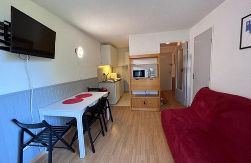 Pra Loup Apartment | Charmant T2 à 200m de la télécabine avec balcon vue montagnes - FR-1-165A-82
