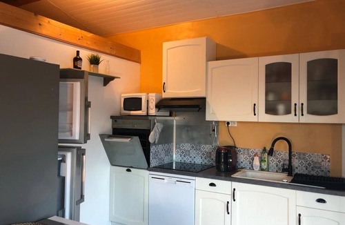 Sainte-Eulalie House | Charmante Maison, Cuisine Équipée, Joli Environ