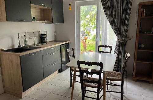 Castelnau-le-Lez Ski Chalet | Charmante petite maison avec terrasse et jardin, proche tram