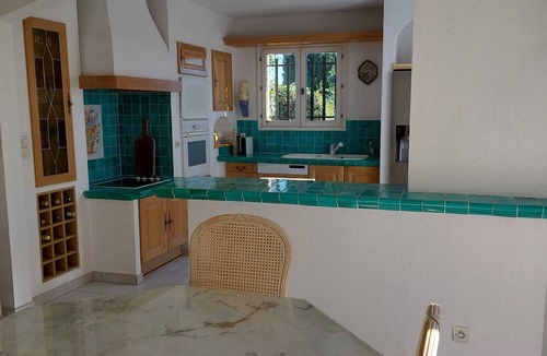 Flayosc Villa | Charmante Villa Provençale de 3 Chambres à 450m du Centre de Flayosc