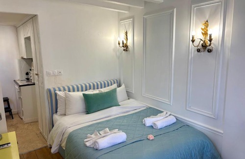 5th Arrondissement Apartment | Charme Paris 5 - Panthéon Latin Quartier -Aldaro