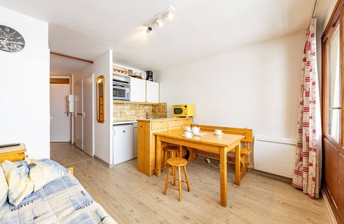 Saint-Francois-Longchamp Apartment | Charming apartment for 5, near slopes and shops