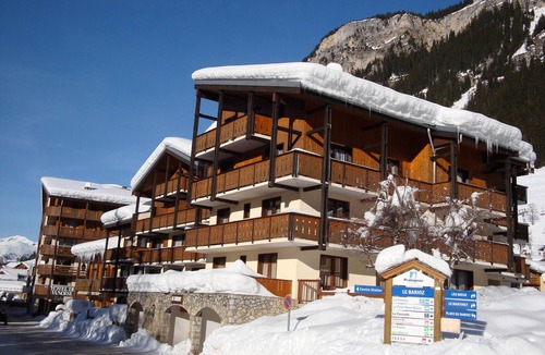 Pralognan-la-Vanoise Apartment | Charming 2-room with terrace, pets allowed, Pralognan center