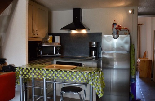 Saint-Cyprien Plage House | Charming 2-Room House with Mezzanine, Terrace, A/C, and Parking, 600m from Beach and Port