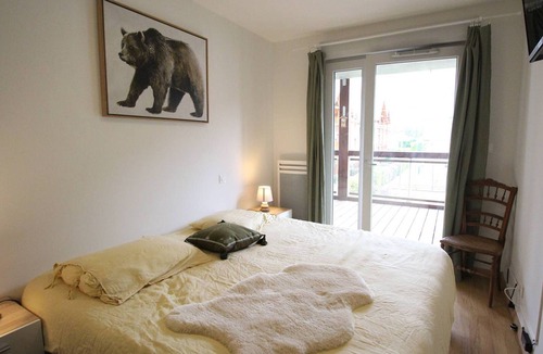 Montauban-de-Luchon Apartment | Charming 3-Room Apt. near Luchon Golf – Large South-Facing Balcony – Garage Included