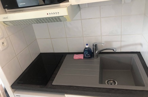 Le Tholonet Apartment | Charming air-conditioned studio - free parking - Aix en Provence