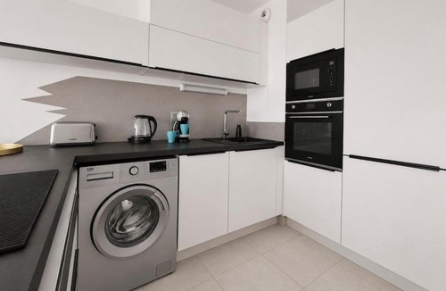 Lemasson Apartment | Charming air-conditioned one-bedroom apartment with balcony and parking