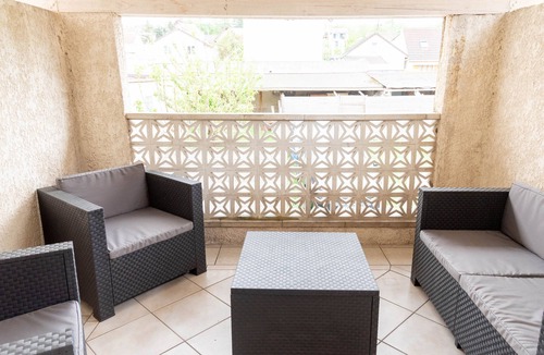 Clichy-Sous-Bois Apartment | Charming Apartment Near (Paris, Charles de Gaulle Disney Airport)