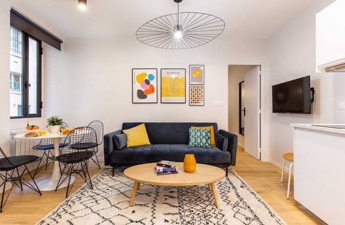 Strasbourg -Saint-Denis Apartment | Charming apartment - 2BR/6P - Grands Boulevards