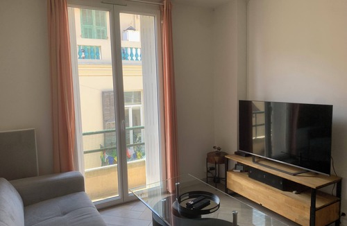 La Madeleine Apartment | Charming apartment 5 minutes from the beach