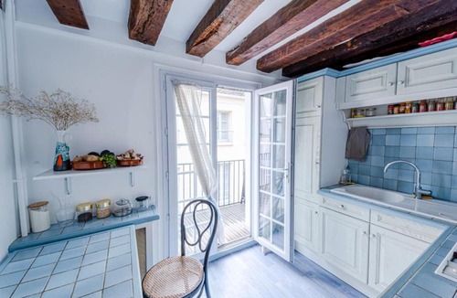 Latin Apartment | Charming apt close to Notre Dame de Paris