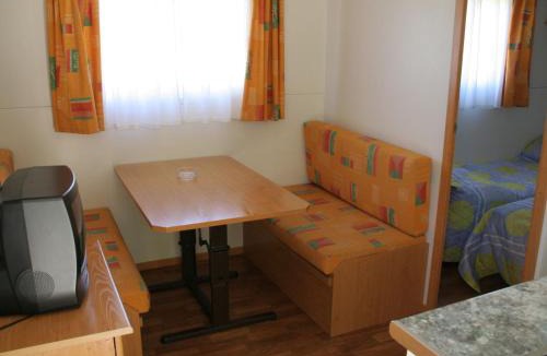 La Puebla de Roda House | Charming Aragonese Bungalow