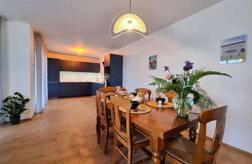 Boisset-les-Montrond Cottage | Charming country lodging, pets welcome - 4 guests